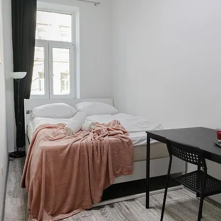 Affordable 5-Br Shared Apartment / Enkplatz U3 Getaway Wien Exterior foto